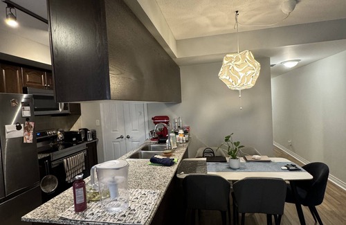 Thorncliffe Park House | Fully Furnished Gorgeous 2 Bedroom 2 Bathroom Townhouse in Hyde Park Leaside