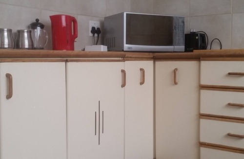 Germiston Apartment | FULLY FURNISHED HOME FOR YOU