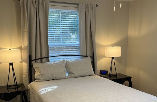 Forest Hills House | Fully Furnished Long Term Rental