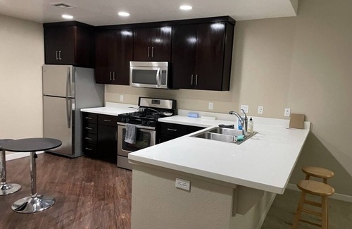 Pilgrim - Triton Apartment | Fully Furnished Luxury Foster City Apartment