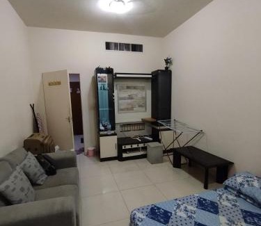 Al Qasimia Apartment | Fully furnished room