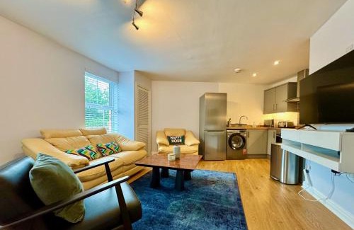 Belfast Apartment | Fully refurbished - Park View 2 Bed