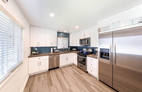 Huntington Beach House | Fully Remodeled, Cheerful 4 Bedroom Close to Beach!