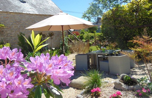 Plomeur House | Fully renovated 1851 farmhouse near the sea