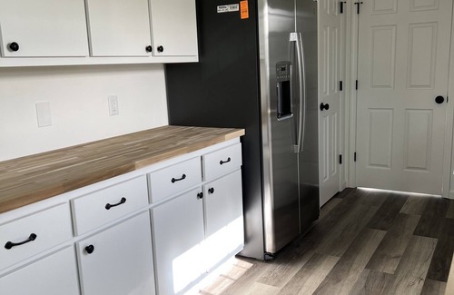 Brunswick House | Fully Renovated Cozy Family Retreat Home!