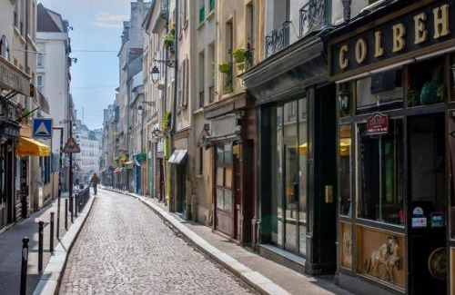 5th Arrondissement Apartment | Fully Renovated Historic Apt in Heart Mouffetard