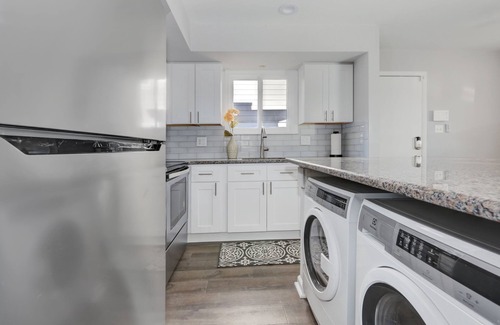 Townsend's Inlet House | Fully Renovated! Ocean Views! Beach Block!
