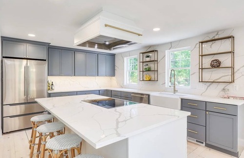 East Dennis House | Fully Renovated on Cul-de-sac, Close to Mayflower Beach, EV Charger!