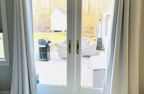 East Dennis House | Fully Renovated on Cul-de-sac, Close to Mayflower Beach, EV Charger!