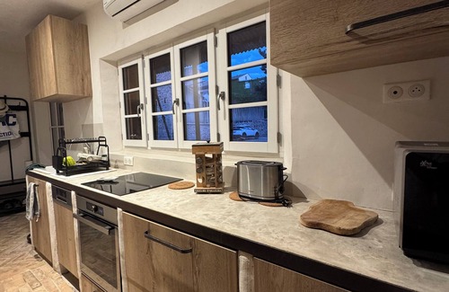 Tresques Other | Fully renovated stone farmhouse with swimming pool in village center