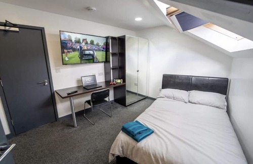 Birmingham Apartment | Fully Serviced Studio Available Close to the City