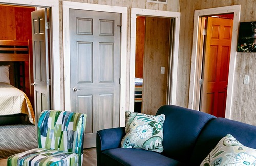 Spirit Lake Cottage | Fun Family Boat Cottages at Bridges Bay!!