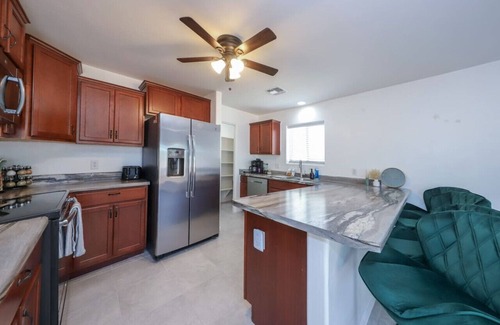 Tucson House | Fun Family-Friendly Five-Bedroom w/Game Room!