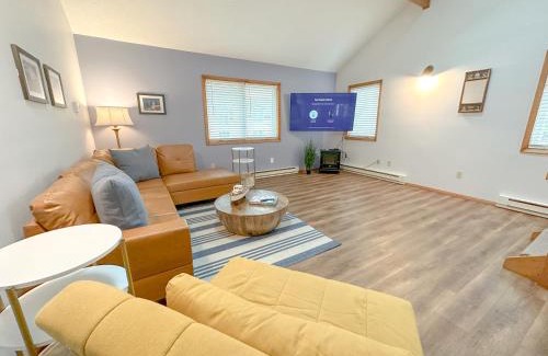 Sandusky House | Fun Family Home near Cedar Point