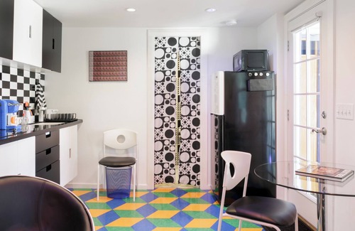 Sunset Junction Apartment | Fun Pop-Art Pad in Silver Lake, Huge Balcony with Park View