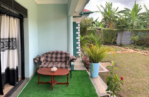 Fort Portal House | Fun-Ville Vacation Home, 4 bedrooms - Entire Home