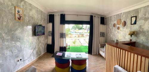 Fort Portal House | Fun-Ville Vacation Home, 4 bedrooms - Entire Home