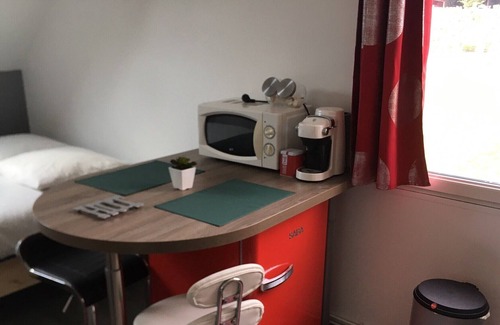 Coteaux Ouest Apartment | Functional apartment 10min from the center/500m quai de seine WIFI