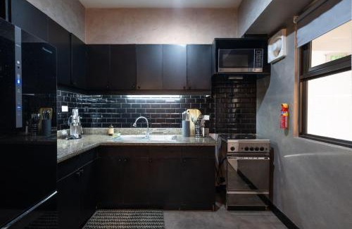 Taguig House | Functional stay near airport, business districts