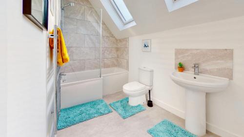 Rochester East Ward Apartment | Funky 2 Bed (split level) Apartment in the Heart of Historic Rochester