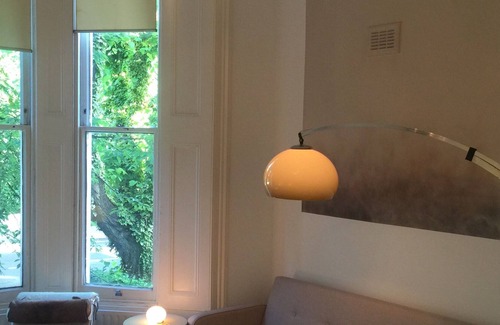 St. Helen's Apartment | Funky apartment in Notting Hill.