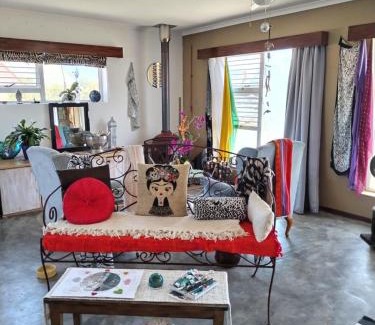 Pringle Bay Apartment | Funky beach Apartment