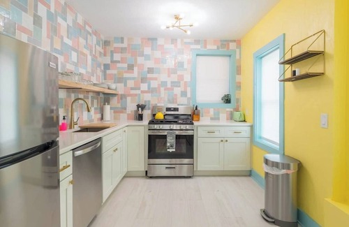 East Daytona House | Funky Beach House Steps 2 Ocean Center & Beach!