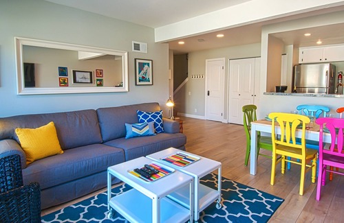 Hermosa Village Condo | Funtierland + Love Bug + Across Street from Disney + Nursery +Pool