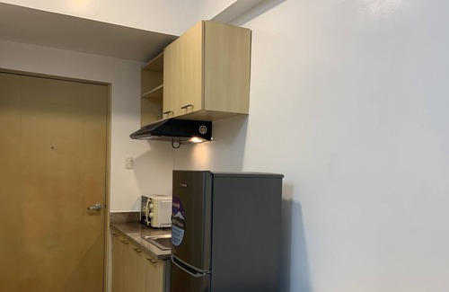 Bangkal Condo | Furnished 1-BR with balcony in Makati