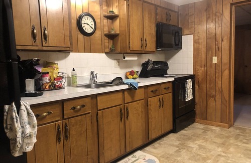 Newport Apartment | Furnished 2 bedroom 1 bath Apartment near Marietta, OH