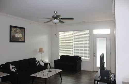 Keene - Military Road Apartment | Furnished 2-bedroom apartment on the Southwest side of Lexington!