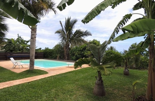 Le Portail Apartment | Furnished 2 persons, swimming pool, near the sea