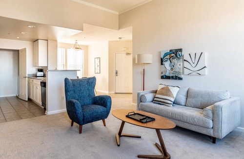 Foster City Apartment | Furnished 2BR Apartment in Foster City w/ Pool