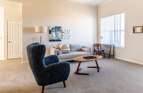 Foster City Apartment | Furnished 2BR Apartment in Foster City w/ Pool