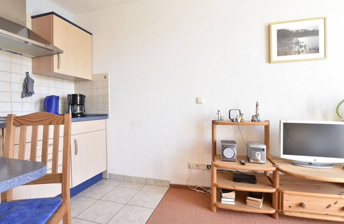 Meschendorf Apartment | Furnished apartment near the beach