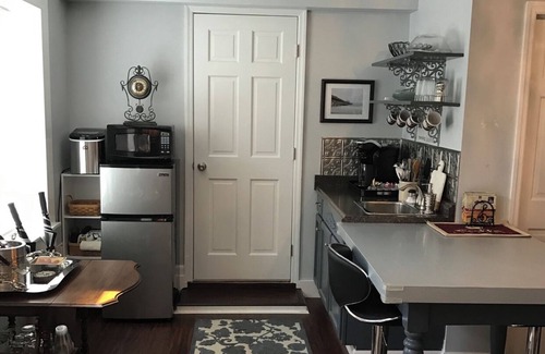 Summerville Historic District Apartment | Furnished apartment