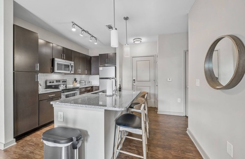 Downtown Decatur Apartment | Furnished Apartments in Decatur Square