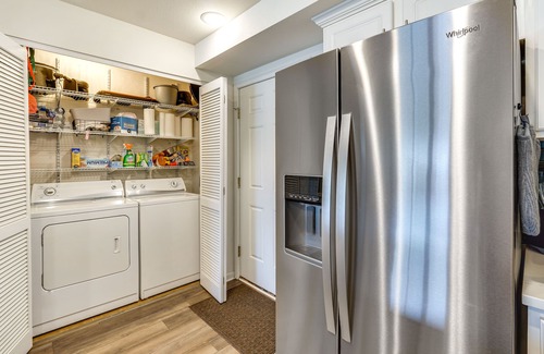 Camdenton Condo | Furnished Balcony + Lake View: Camdenton Condo