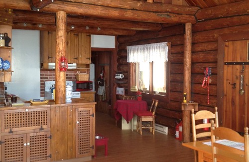 Hailey Cabin | Furnished Executive Rental Swedish Log Cabin Mountain Retreat