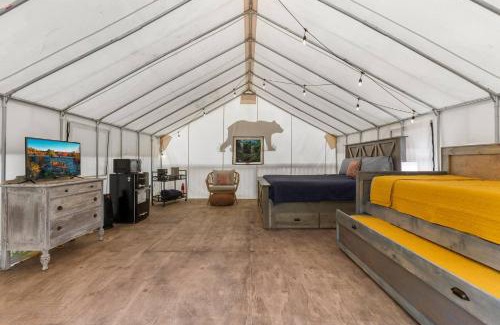 Stanton Other | Furnished Glamping Tent/Red River Access/King Bed