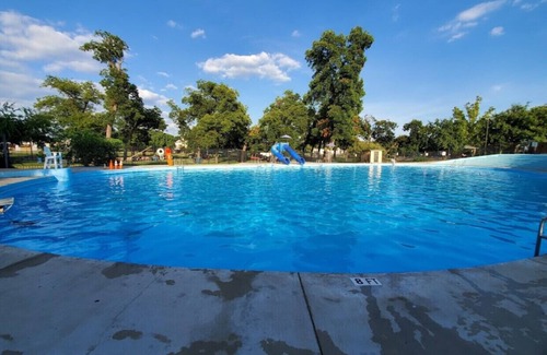 Southtown Apartment | Furnished House Apartment with Private Entrance and Parking