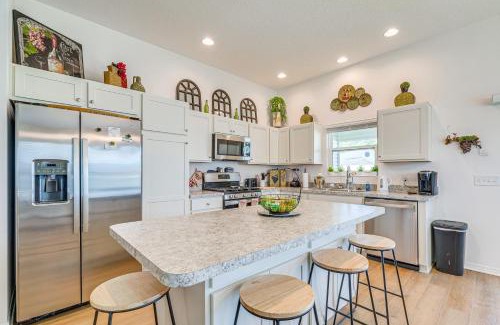 Wildwood House | Furnished Lanai and Golf Cart The Villages Home!