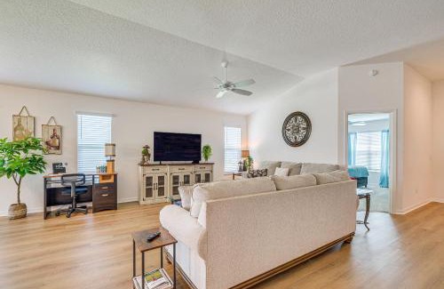 Wildwood House | Furnished Lanai and Golf Cart The Villages Home!
