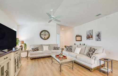 Wildwood House | Furnished Lanai and Golf Cart The Villages Home!