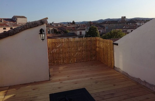 Pont-Saint-Esprit Apartment | Furnished studio 25 m2 with roof terrace