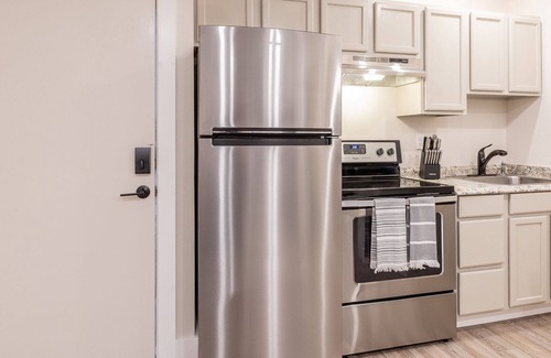 Great Falls Apartment | Furnished & Updated Downtown Apartment