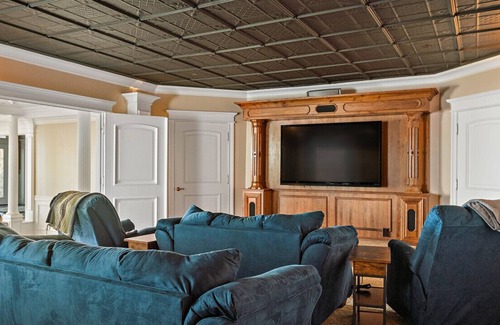 Baywood-Los Osos House | Furnished Victorian Oceanside Estate