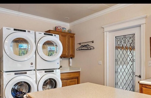 Baywood-Los Osos House | Furnished Victorian Oceanside Estate