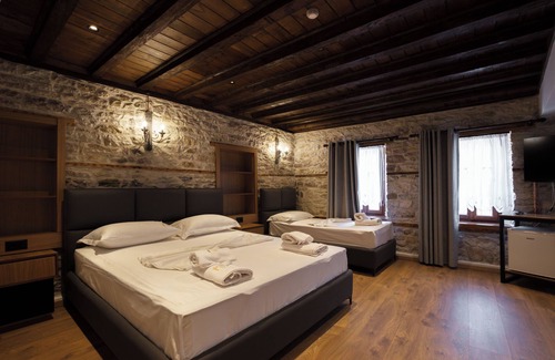Gjirokaster Hotel | Furra Restaurant & Rooms