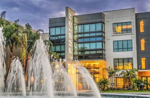 Deerwood Apartment | Fusion 1406 · Top floor modern getaway w/resort amenities!